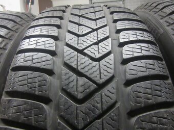 Zimné pneumatiky 225/40R19 PIRELLI - 2