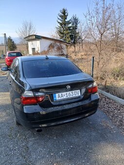 BMW E90 320D - 2