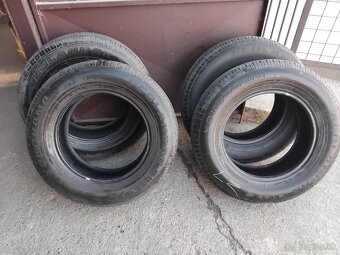 Predám  letné pneumatiky   215/70r16 - 2