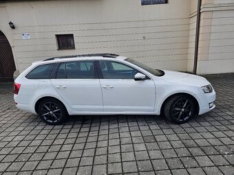 Škoda Octavia Combi 1.6 TDI DSG Elegance Panoram R17 OrigKM - 2