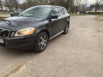 Volvo XC60 2,4D5  M6  AWD - 2