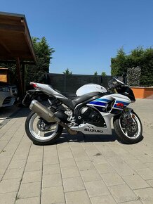 Suzuki GSX-R1000R4 - 2