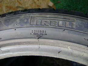 275/50 r20 zimne pneumatiky - 2