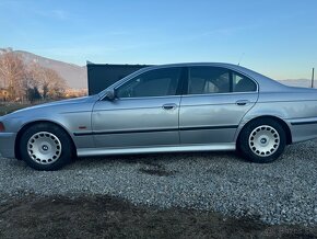 BMW e39 523i - 2