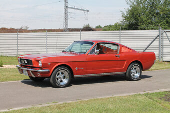 1966 Ford Mustang Fastback 289 V8, 4 rychl. manuál - 2