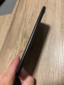 Predám IPHONE 7 32GB - 2