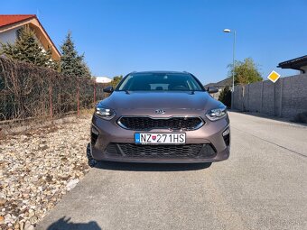 Kia Ceed sporty wagon 1.4 tgdi platinum A/T7 - 2