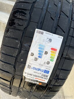 Hankook S1 EVO 3 245/40 R19 98Y XL - 2