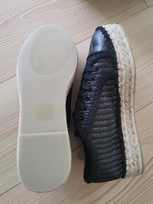 Nové luxusné tenisky, espadrilky Armani vel. 41 - 2