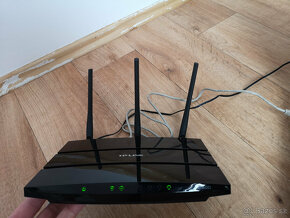 TP-link TD-W8980B gigabitový ADSL2+ modemový router - 2