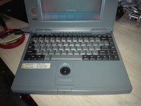 Notebook Escom. Intel 486 DX4. Windows 95. - 2