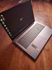 Lenovo Ideapad slim 3 15IAN8 - 2