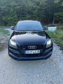 Predám Audi Q7 4.2 V8 rocnik 2012 ( 7 miestna verzia ) - 2