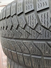 Zimne pneumatiky 225/35 R19 - 2