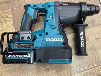 Makita XGT - 2