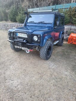 Land Rover Defender 90 - 2