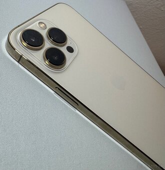 iPhone 13 pro max gold - 2