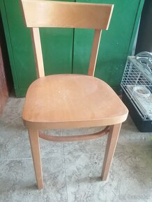 Drevené stoličky rezervovane - 2