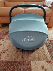 BRITAX RÖMER Baby Safe 3 i-Size - 2