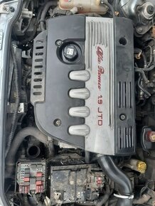 Motor 1,9JTD 85kw kód motora 937A.2000 na alfa Romeo 147 - 2