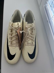 Nike - 2