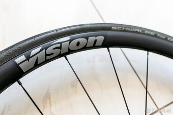 Predám kolesá Vision Trimax 30 Disc Wheelset, jazdené 4 mesi - 2