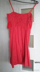 Letné červené šaty na ramienka - 2