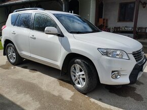 Toyota RAV 4x4 - 2