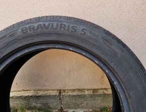 Barum Bravuris 5 215/55 R17 V letné - 2