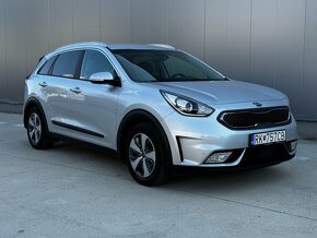 Kia Niro Hybrid Platinum - 2