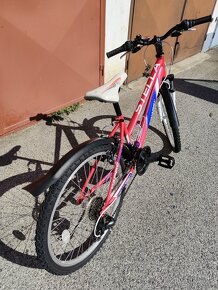 Dievčenský bicykel 24" - 2