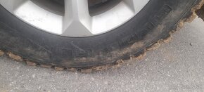 Predám pneu trakker 265/65r17 - 2