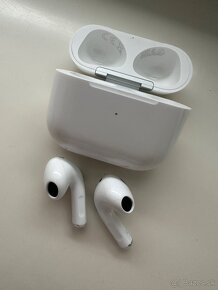 AirPods 3 - 2