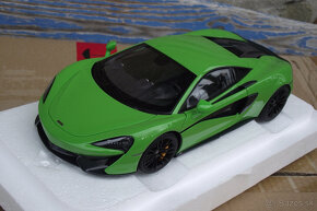 1:18 McLaren 570 - 2