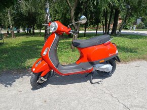 Piaggio Vespa LX2 50 - 2