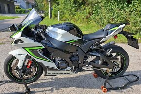 Kawasaki ZX-10r - 2