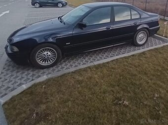 Predam BMW e39 3.0diessl 142KW  r.v2001 automat 219000km - 2