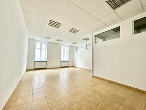 Prenájom troch kancelárii s kuchynkou 100 m2 - Hodžova Žilin - 2