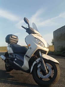 Predám Yamaha X-Max 125 - 2