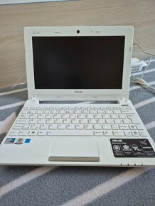 Notebook Asus EeePC biely na diely - 2