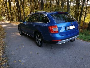 Škoda Octavia Scout 2,0 TDi DSG bixenon,ťažné, SK auto - 2