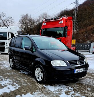 Volkswagen Touran - 2