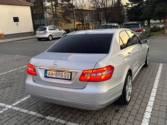 Mercedes E220 CDi 125kw Automat - 2