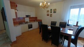 Na predaj rodinný dom Jelšovce plus tri apartmány - 2