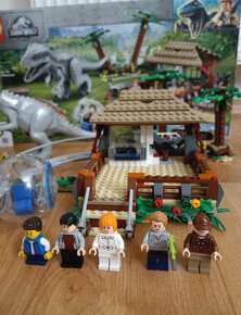 LEGO® Jurassic World 75941 Indominus rex proti ankylosaurovi - 2