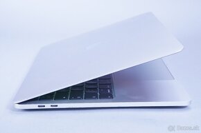 ZÁRUKA/Macbook Pro13.3" TB/I5 2.0GHZ/16GB RAM/512GB SSD/CZ - 2