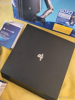 Playstation 4 pro 1TB 2x ovladač + hra - 2