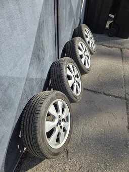 Disky 4x98 s pneu 195/50r15 zánovne - 2