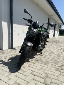 Kawasaki Z650 - 2