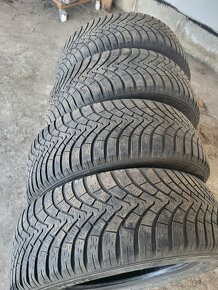 Zimné Falken 215/60R16 - 2